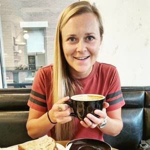 Meet your Posher, Brenna